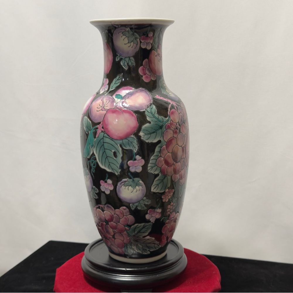 Chinese Hand Painted Black 12" Vase with Colorful Grapes & Fruit ~ Excellent‎
